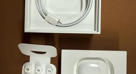 Used
													Apple AirPods Pro 2 - Lightning, photo 2 of 3
