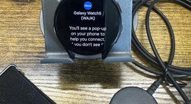Good
													Samsung Galaxy Watch5 - Unlocked, Graphite, 40mm, photo 2 of 5