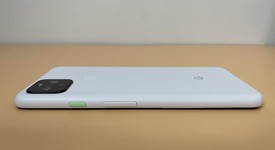 Good
													Google Pixel 4a 5G - Unlocked, White, 128 GB, 6 GB, G025E, photo 4 of 6