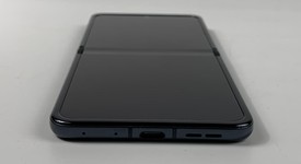 Mint
													Motorola Razr Plus (2024) - AT&T, Navy Blue, 256 GB, 12 GB, photo 4 of 7