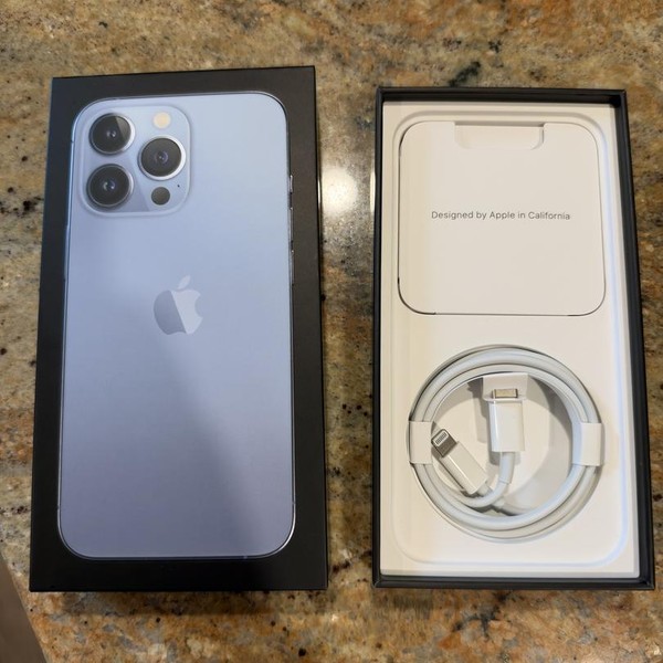 Apple iPhone 13 Pro - Unlocked, 512 GB, Sierra Blue, A2483