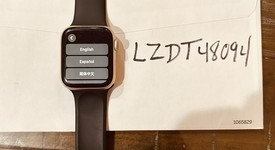 Good
													Apple Watch Series 4 44mm - Unlocked, Gold, A1976 - Cellular, Aluminum, photo 1 of 11