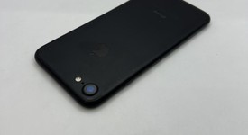 Mint
													Apple iPhone 7 - Unlocked, Jet Black, 32 GB, A1660, photo 2 of 4