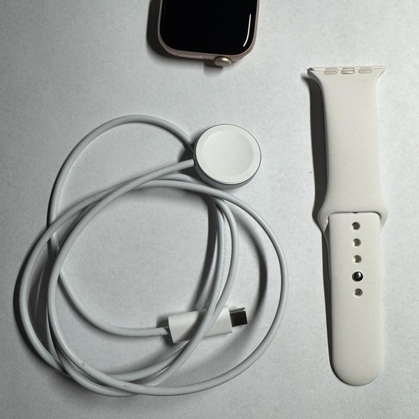 Apple Watch Series 10 42mm - Rose Gold, A2997 - GPS, Aluminum