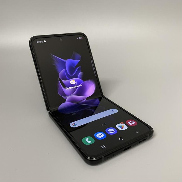 Samsung Galaxy Z Flip3 5G - Unlocked, Black, 128 GB, 8 GB, SM-F711U1