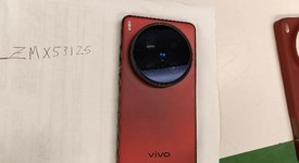 Mint
													Vivo X200 Ultra - Unlocked Non-US, Red, 512 GB, 16 GB, photo 1 of 10