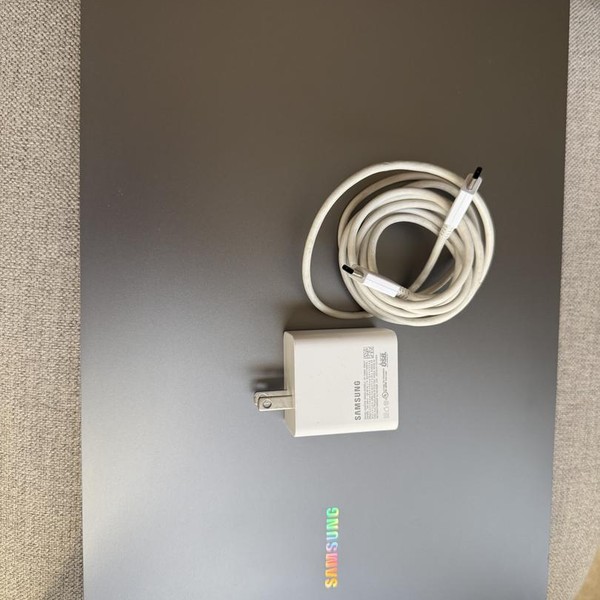 Samsung Galaxy Book5 Pro - Gray, 1 TB, 32 GB, 16 inch