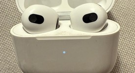 Used
													Apple AirPods 3rd Gen - Lightning Case, photo 2 of 7