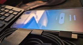 Good
													Samsung Galaxy S25 Ultra - Unlocked, Silverblue, 1 TB, 12 GB, SM-S938U1, photo 2 of 12