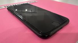 Good
													Apple iPhone SE 3rd Gen 2022 - Unlocked, Midnight, 64 GB, A2595, photo 3 of 14