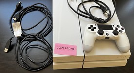 Good
													PlayStation 4 - White, 500 GB, Standard, photo 2 of 9