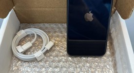 Mint
													Apple iPhone SE 3rd Gen 2022 - Unlocked, Midnight, 64 GB, A2595, photo 2 of 9