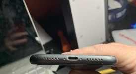 Fair
													Apple iPhone 11 - Unlocked, Black, 64 GB, A2111, photo 2 of 4