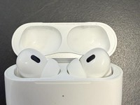 Apple AirPods Pro 2