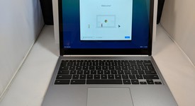Mint
													Chromebook Pixel 2nd Gen - Silver, 32 GB, 8 GB, 2015, photo 3 of 9