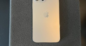 Good
													Apple iPhone 13 Pro Max - Unlocked, Gold, 128 GB, A2484, photo 3 of 15