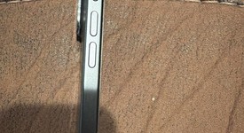 Mint
													Apple iPhone 17 - Unlocked, Black, 256 GB, A3258, photo 4 of 5