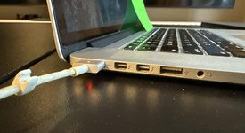 Good
													MacBook Pro 2015 (Retina) - 15" - Silver, 256 GB, 16 GB, photo 4 of 8