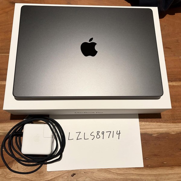 MacBook Pro 2024 - 14 inch - 512 GB, Space Black, 24 GB, Apple M4 Pro 12-core