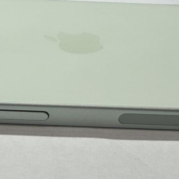 Apple iPhone 15 - Unlocked, 128 GB, Green, A2846