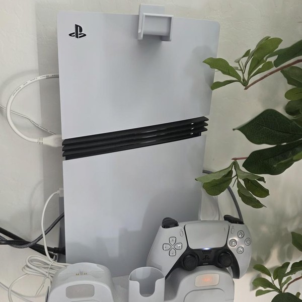 PlayStation 5 Pro (2024) - 2 TB, White