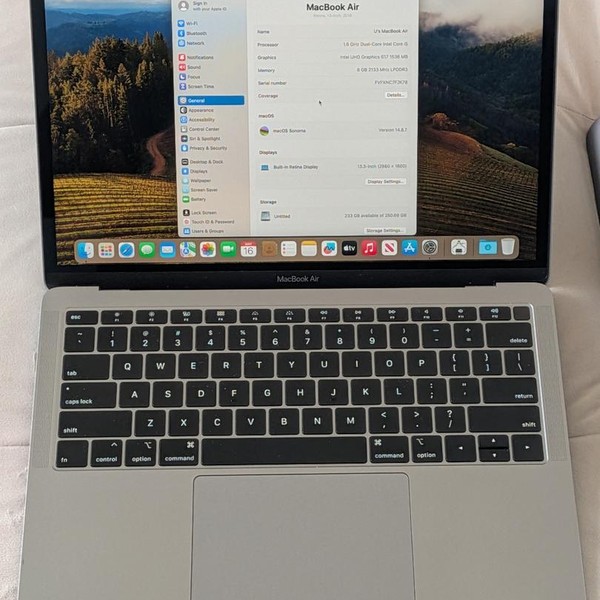 MacBook Air 2018 - 13 inch - 256 GB, Gray, 8 GB, Intel Core i5