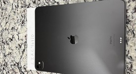 Good
													Apple iPad Pro 13" (M4) 2024 - Unlocked, Black, 256 GB, 8 GB, A2926, Standard Glass, photo 2 of 7