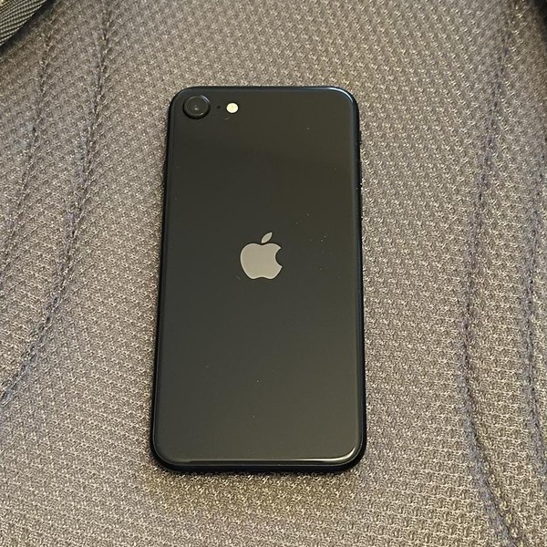 Apple iPhone SE 2nd Gen 2020 - Unlocked, 64 GB, Black, A2275