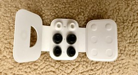 Used
													Apple AirPods Pro 2 - Lightning, photo 3 of 5