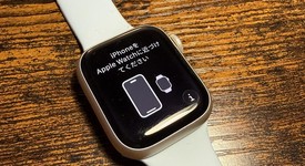 Fair
													Apple Watch Series 8 41mm - Unlocked, Starlight, A2772 - Cellular, Aluminum, photo 3 of 7