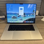 Good MacBook Pro 2021 - 16 inch - 1 TB, Silver, 16 GB, Apple M1 Pro 10-core