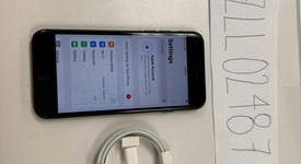 Mint
													Apple iPhone SE 3rd Gen 2022 - Unlocked, Midnight, 64 GB, A2595, photo 5 of 8