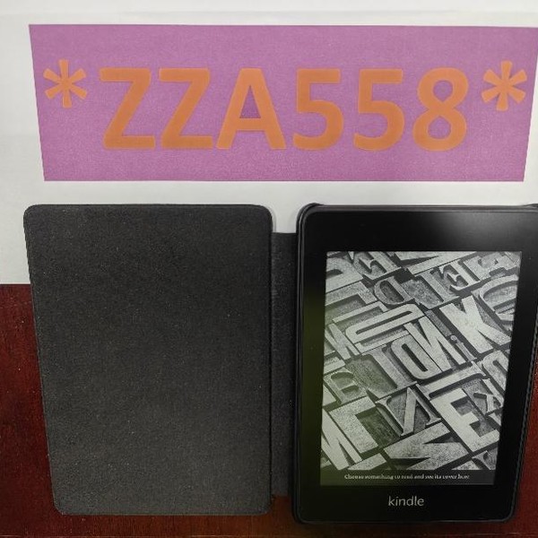 Amazon Kindle Paperwhite 10th Gen - Amazon, 32 GB