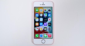 Good
													Apple iPhone SE 1st Gen 2016 - Unlocked, Rose Gold, 128 GB, A1662, photo 2 of 8