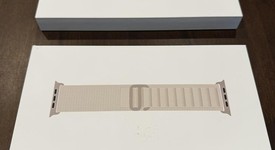 Good
													Apple Watch Ultra 49mm - Unlocked, Titanium, A2622, photo 1 of 8