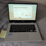 Mint Asus Chromebook CX1 14.0 inch - 128 GB, Silver, 8 GB, Intel Celeron