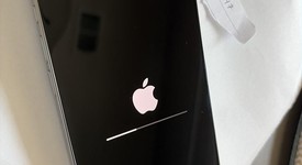 Good
													Apple iPhone 16 Pro Max - Unlocked, White, 1 TB, A3084, photo 2 of 12