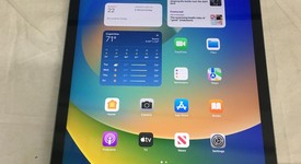 Good
													Apple iPad 9th Gen - Unlocked, Gray, 64 GB, A2603, photo 4 of 7