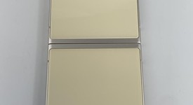 Good
													Samsung Galaxy Z Flip3 5G - Unlocked, Cream, 128 GB, 8 GB, SM-F711U1, photo 4 of 7