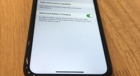 Mint
													Apple iPhone Xr - Unlocked, Black, 64 GB, A1984, photo 3 of 8