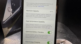 Fair
													Apple iPhone SE 2nd Gen 2020 - Unlocked, Black, 64 GB, A2275, photo 3 of 11