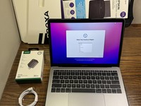 MacBook Pro 2017 (No Touch Bar) - 13"