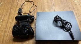 Good
													Xbox One X (2017) - Black, Standard, photo 2 of 7