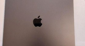 Good
													Apple iPad Pro 12.9" 5th Gen 2021 - Unlocked, Gray, 128 GB, photo 3 of 4