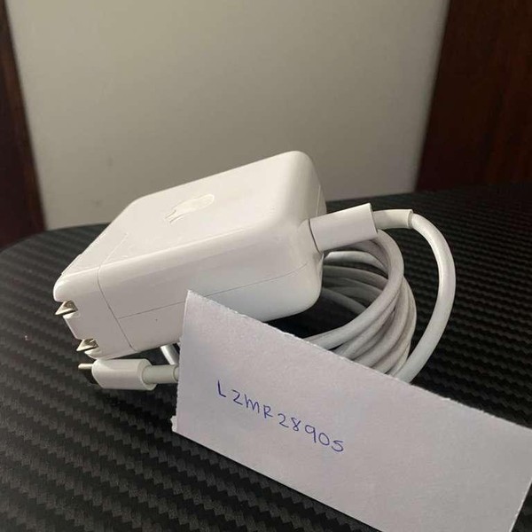 MacBook Pro 2020 - 13 inch - 512 GB, Gray, 16 GB, Intel Core i5