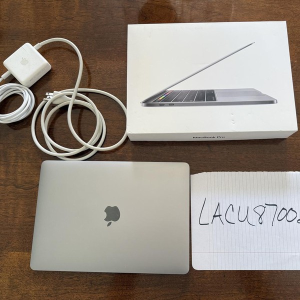 MacBook Pro 2018 (With Touch Bar) - 13 inch - 512 GB, Gray, 8 GB, Intel Core i5