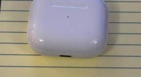 Used
													Apple AirPods 3rd Gen - MagSafe Case, photo 4 of 6