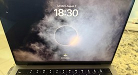 Mint
													MacBook Pro 2021 - 14" - Apple M1 Pro 8-core, Silver, 512 GB, 32 GB, photo 4 of 12