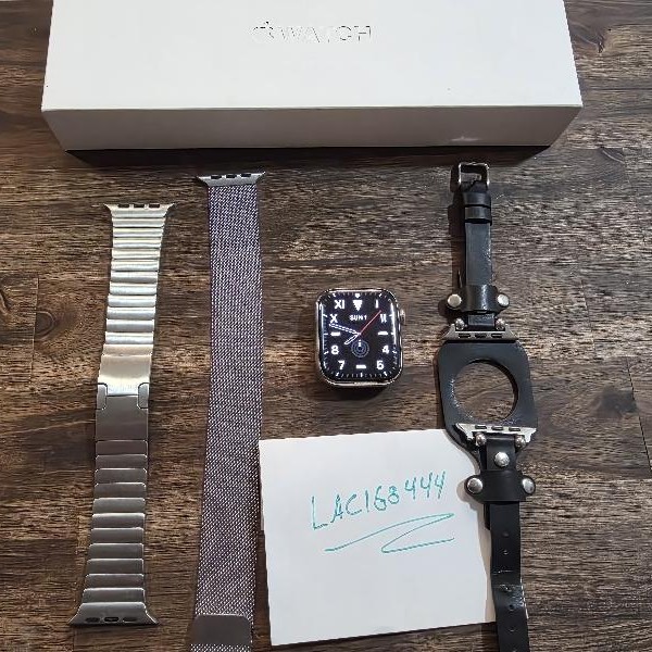 Apple Watch Series 9 45mm - Unlocked, Silver, A2984 - Cellular, Stainless