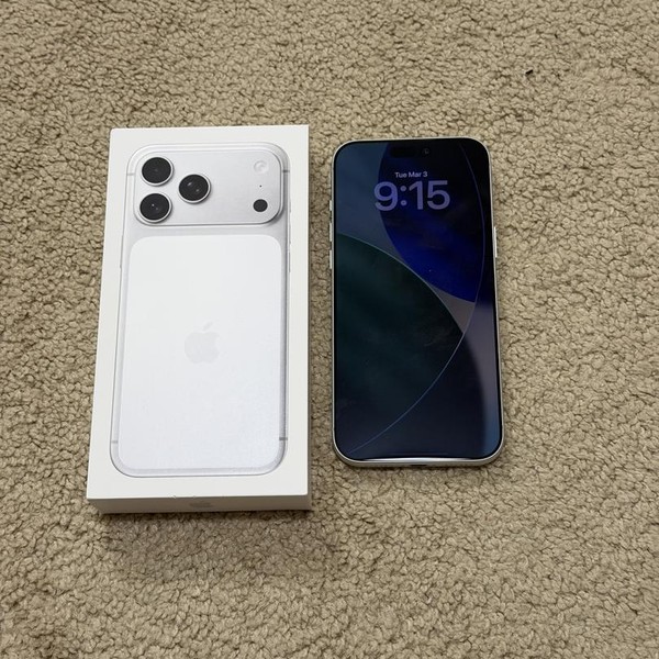 Apple iPhone 17 Pro Max - Unlocked, 256 GB, Silver, A3257